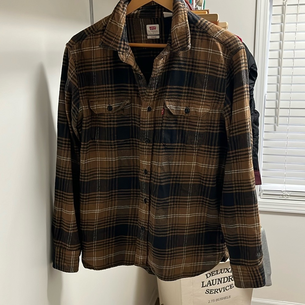 Levi’s men’s flannel
